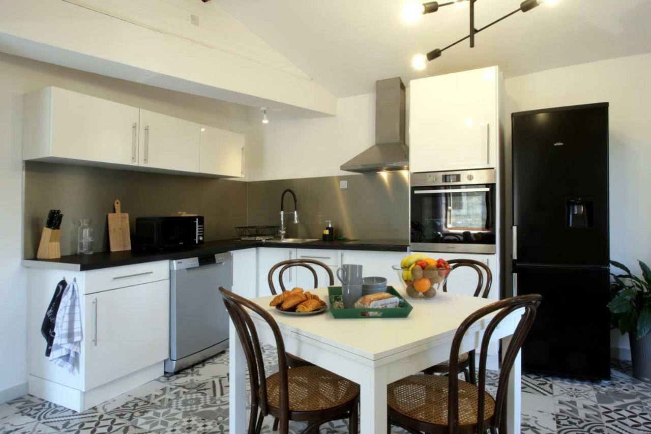 Les Gites De Laure - L'Or Vert, Appartement Avec Vue Sur Le Chateau, Parking Prive, Climatisation, Netflix, A 160 M De La Cite Medievale การ์กาซอน ภายนอก รูปภาพ